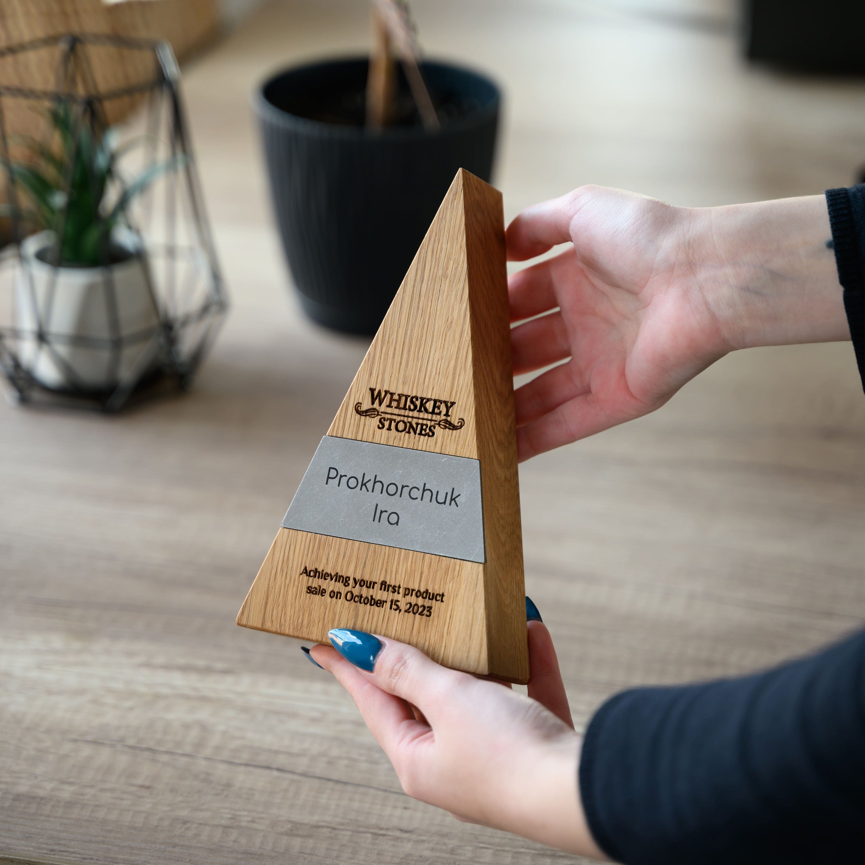 Wooden award with metal v5