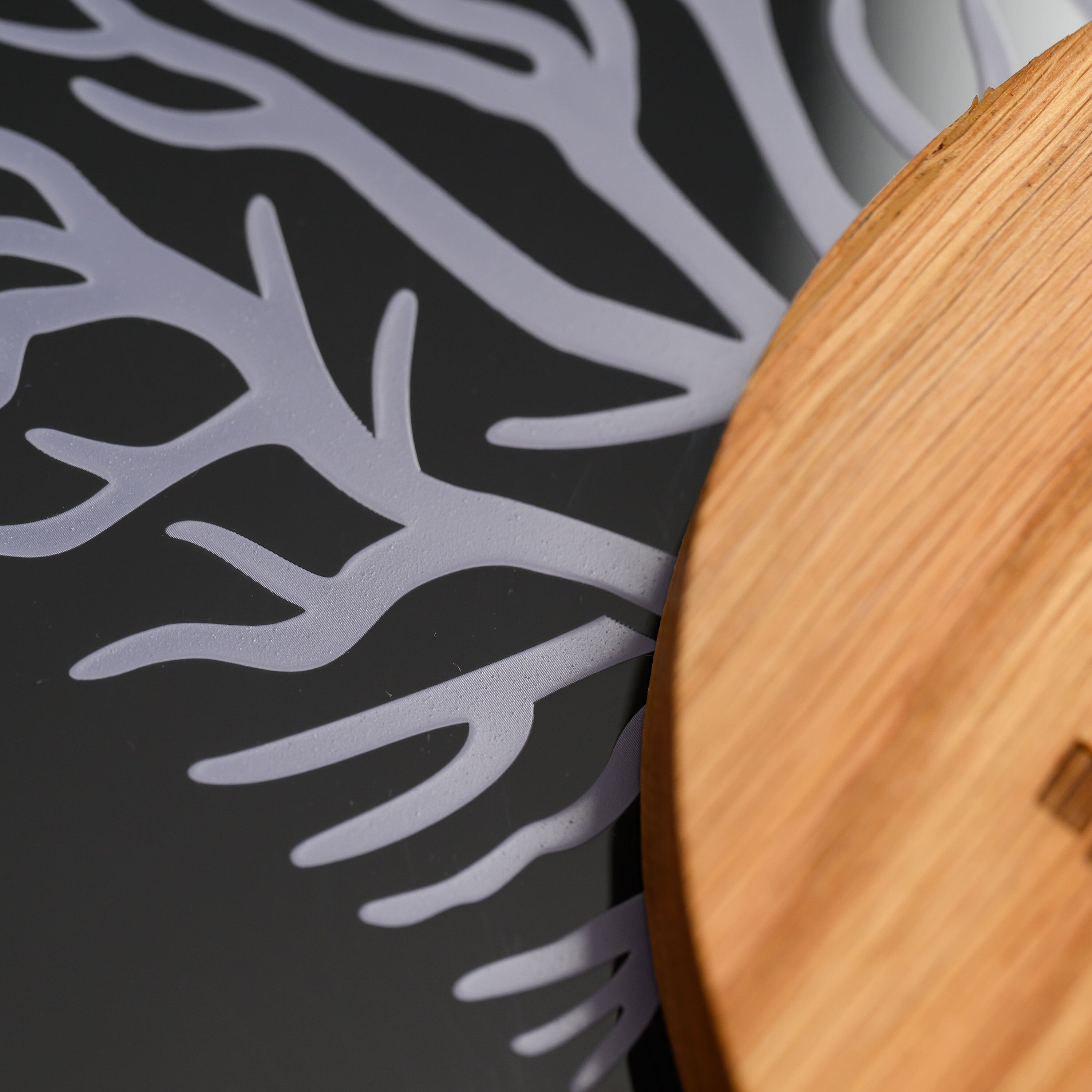 Wooden award with acrylic v32