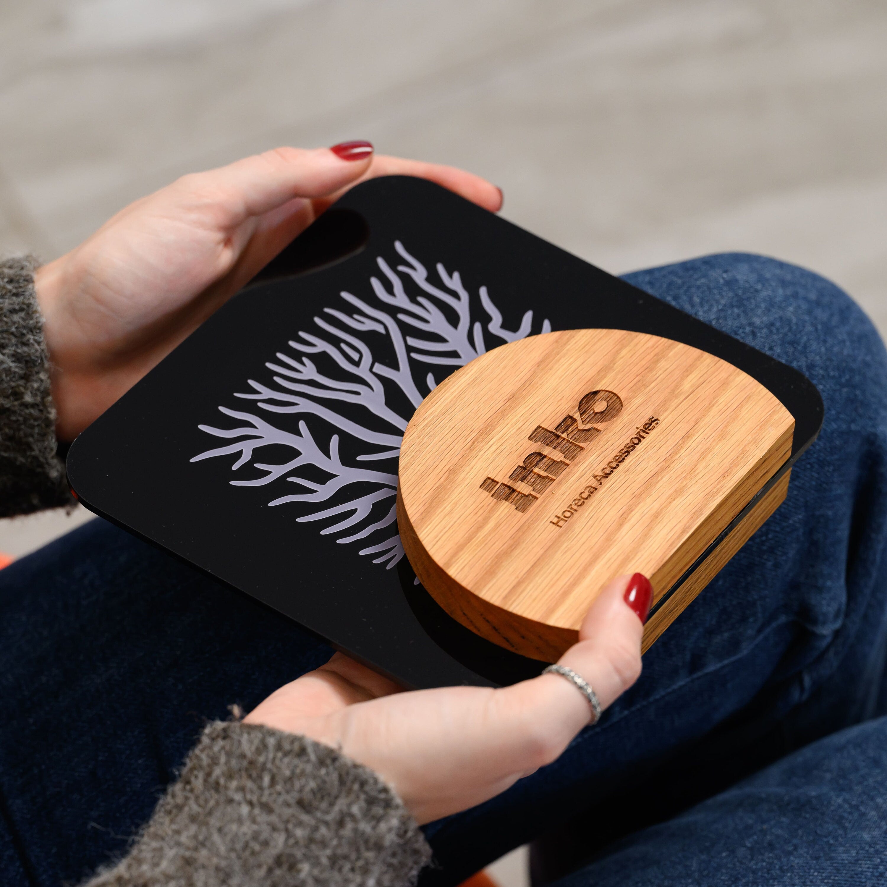 Wooden award with acrylic v32