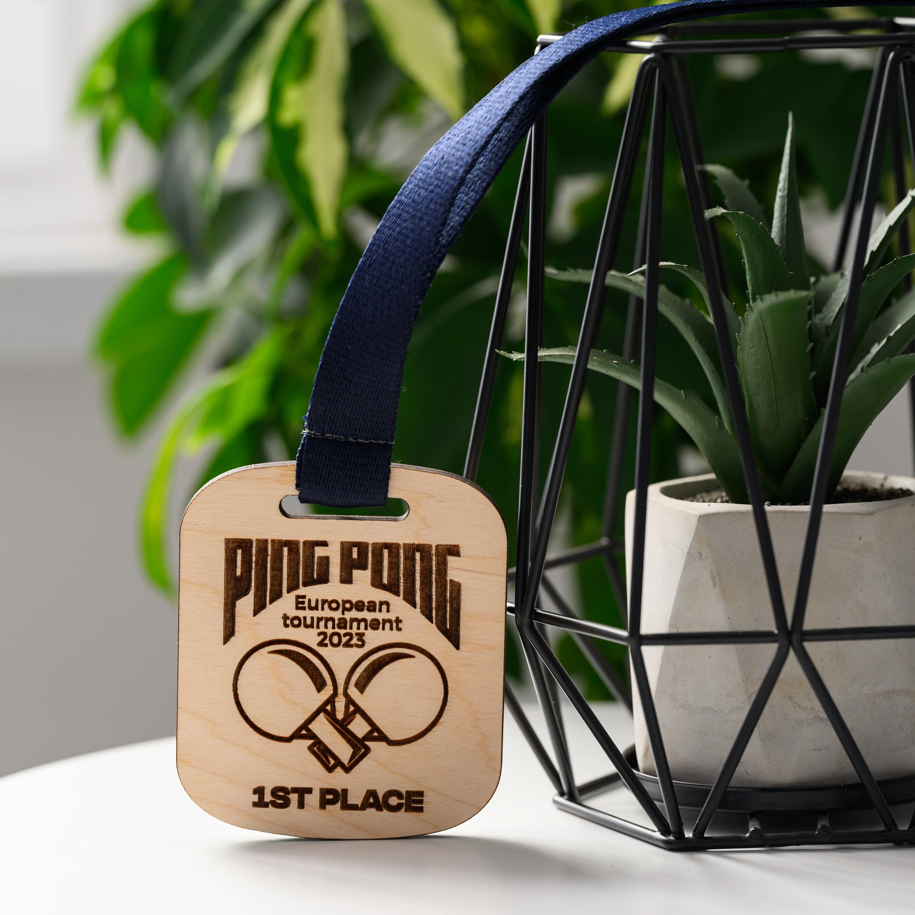 Plywood medal
