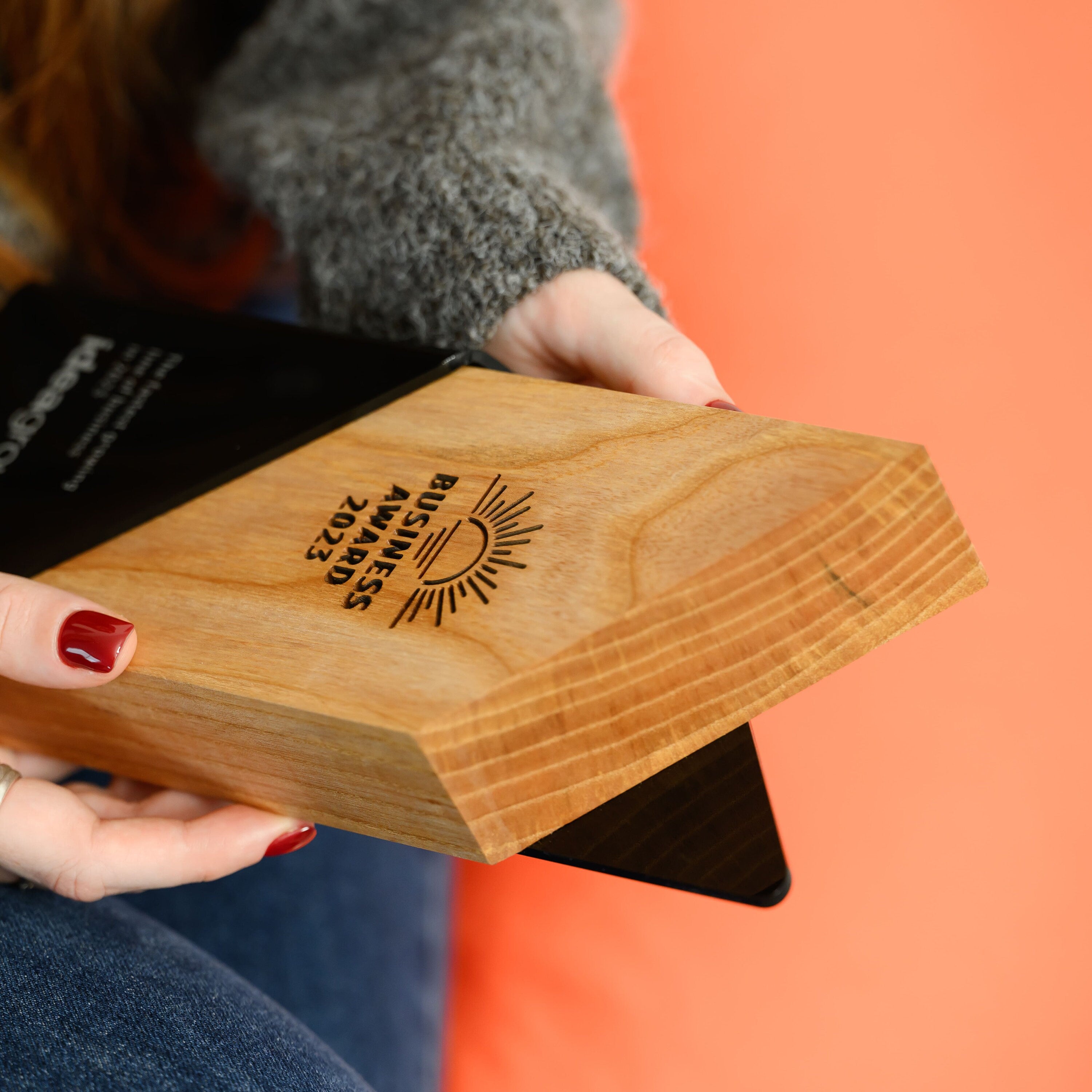 Award with bent acrylic v1