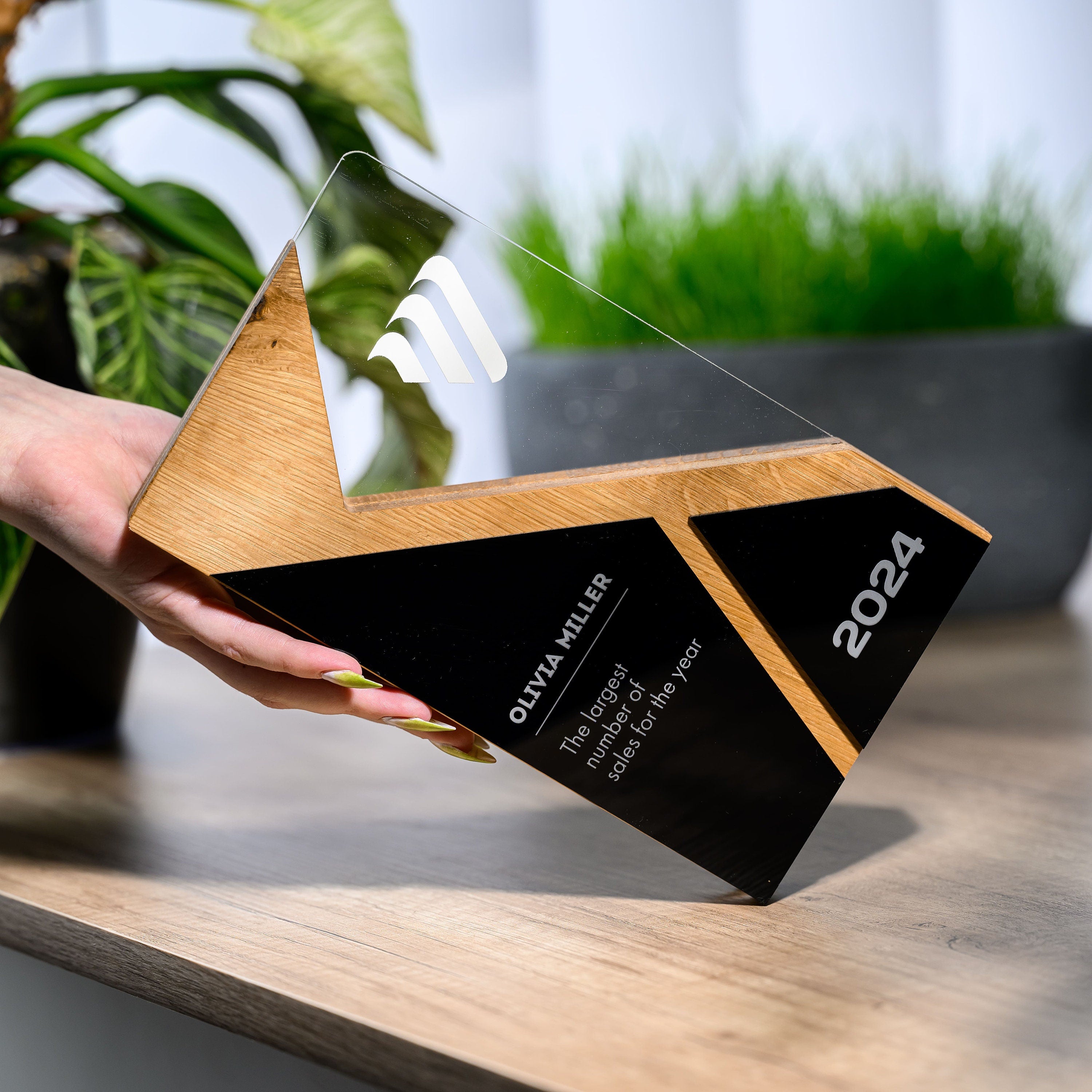 Wooden award with acrylic v20