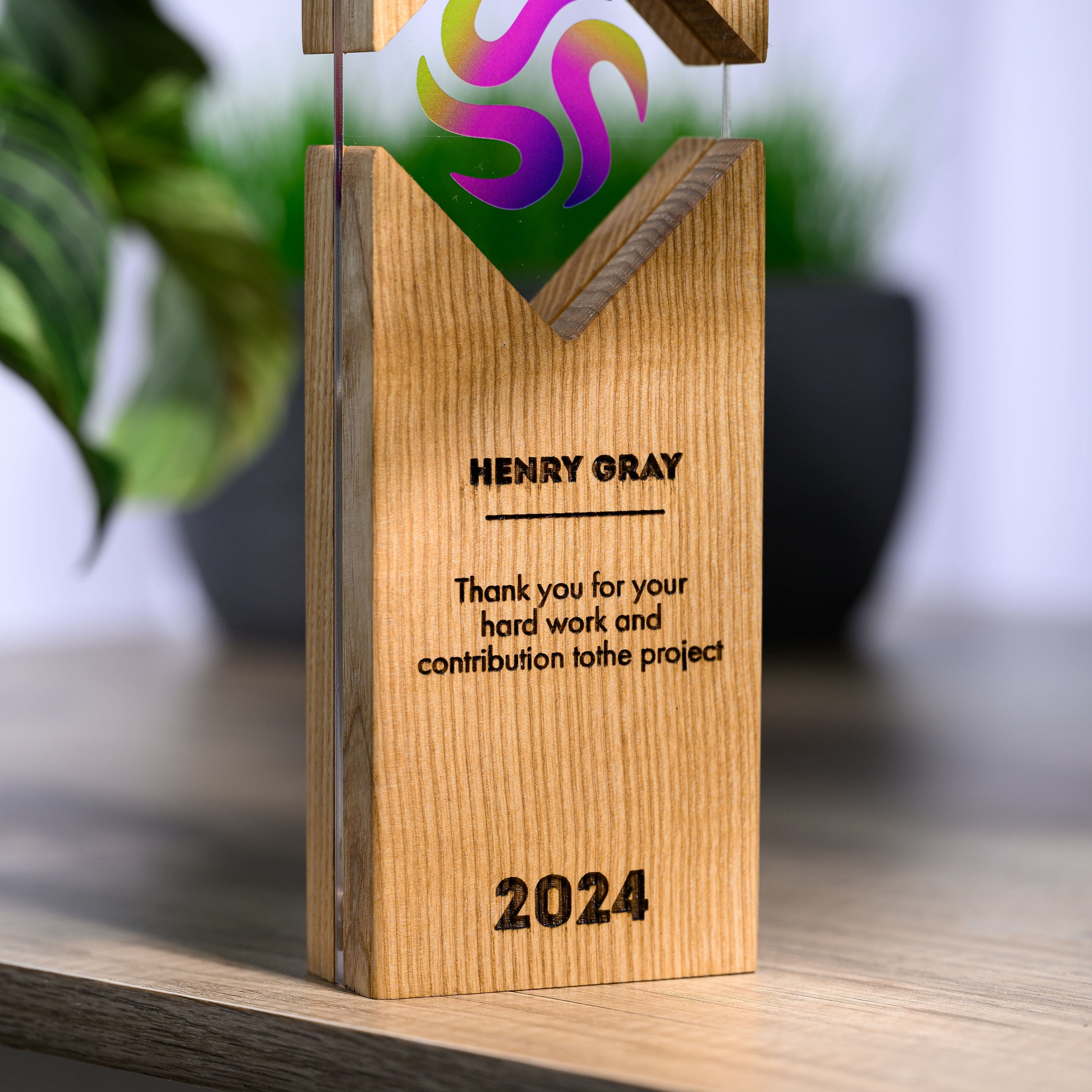 Wooden award with acrylic v26
