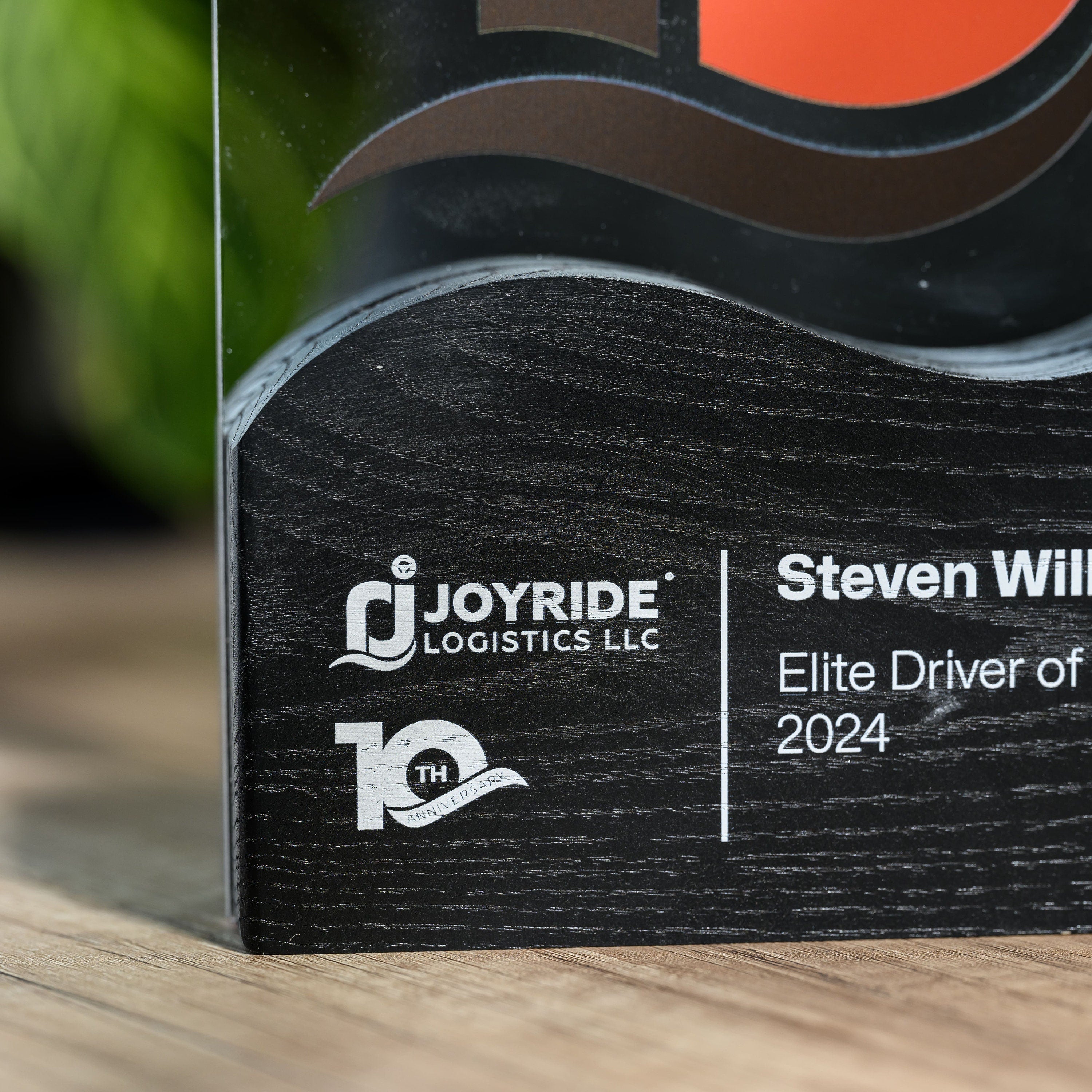Wooden award with acrylic v27