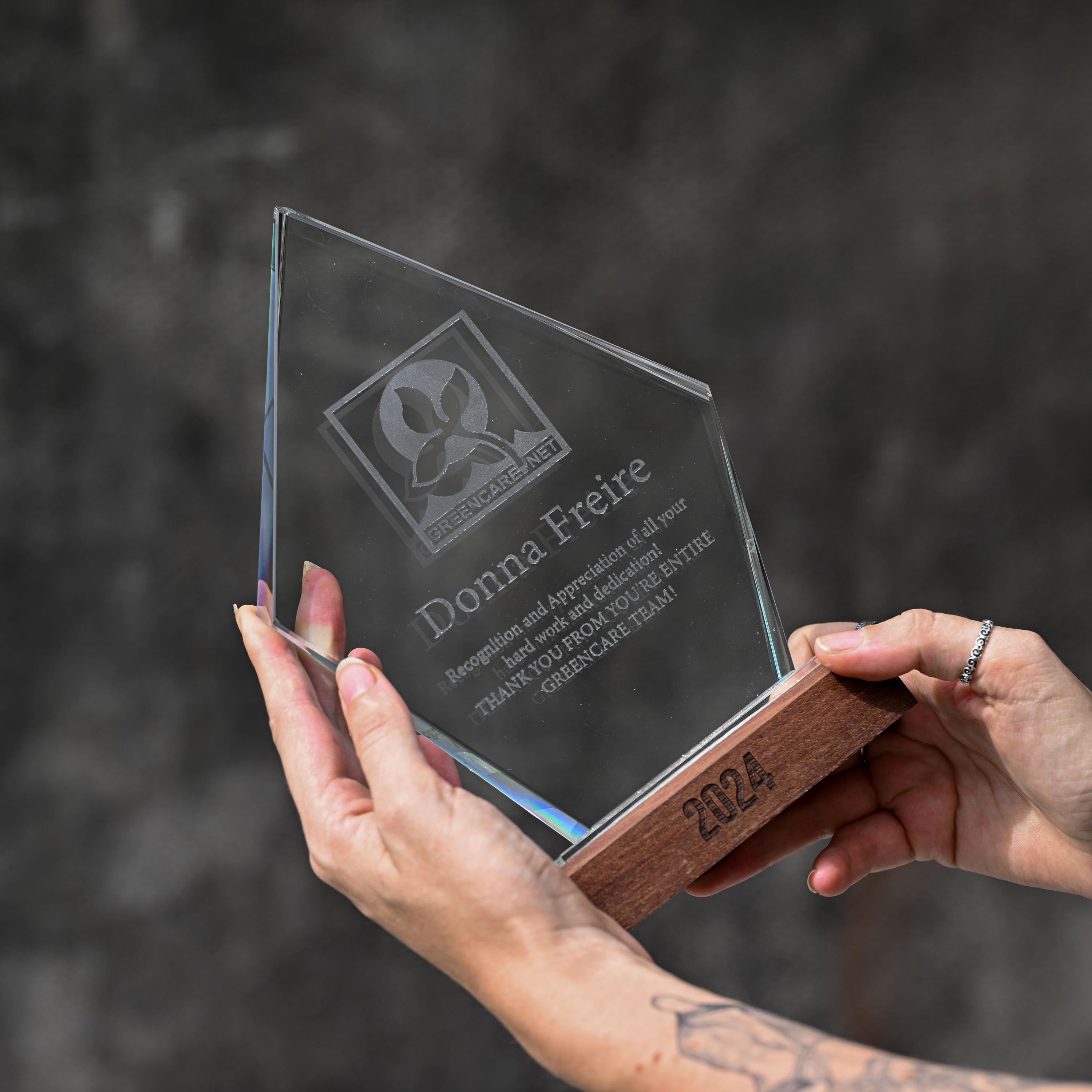 Glass award with glass base v3