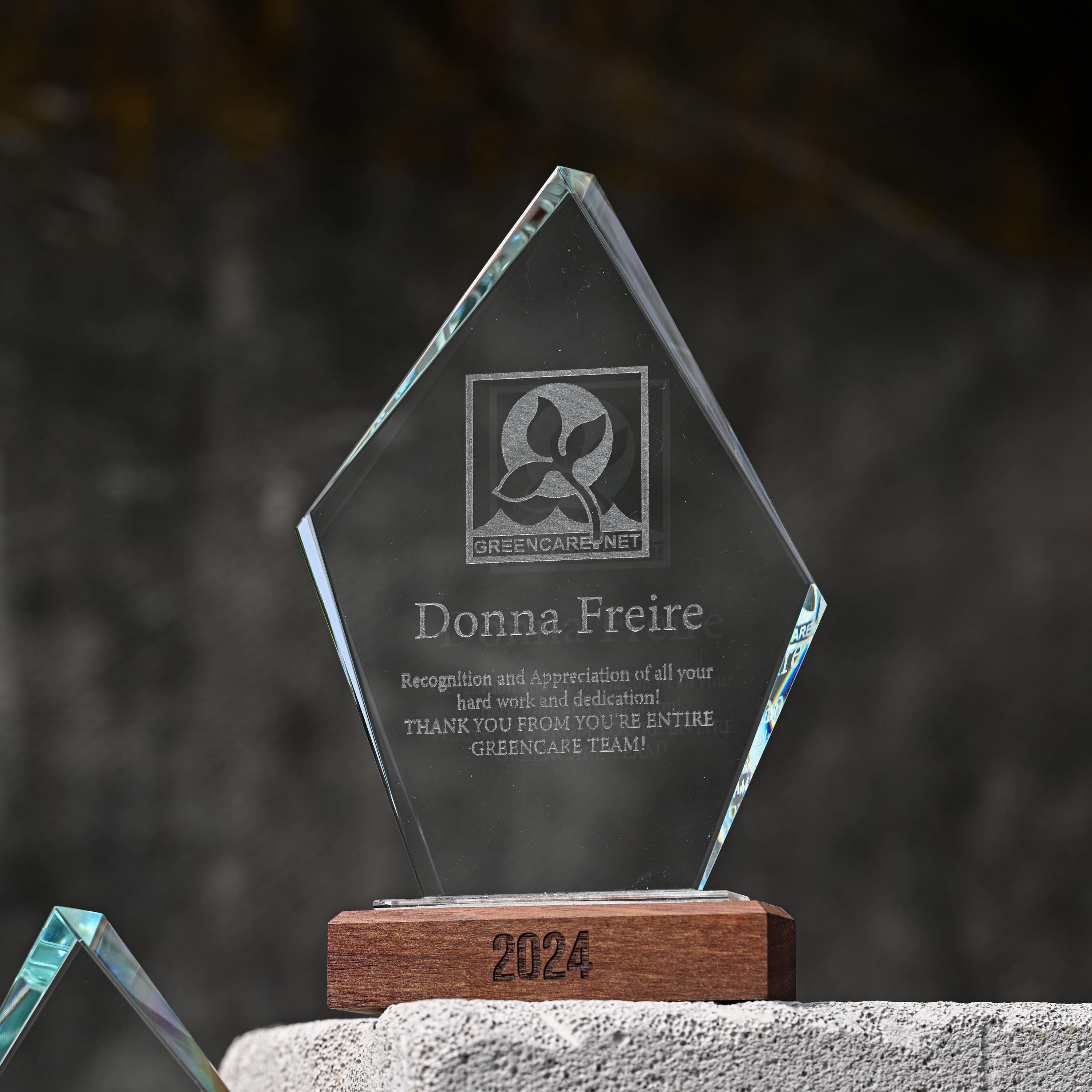Glass award with glass base v3