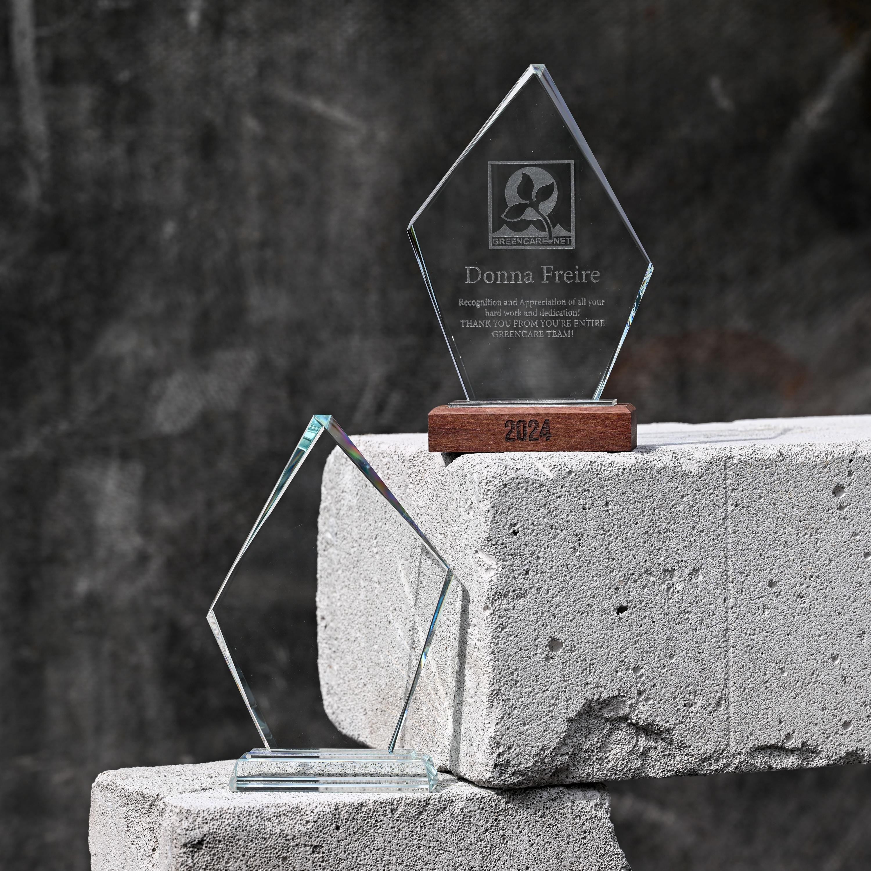 Glass award with glass base v3