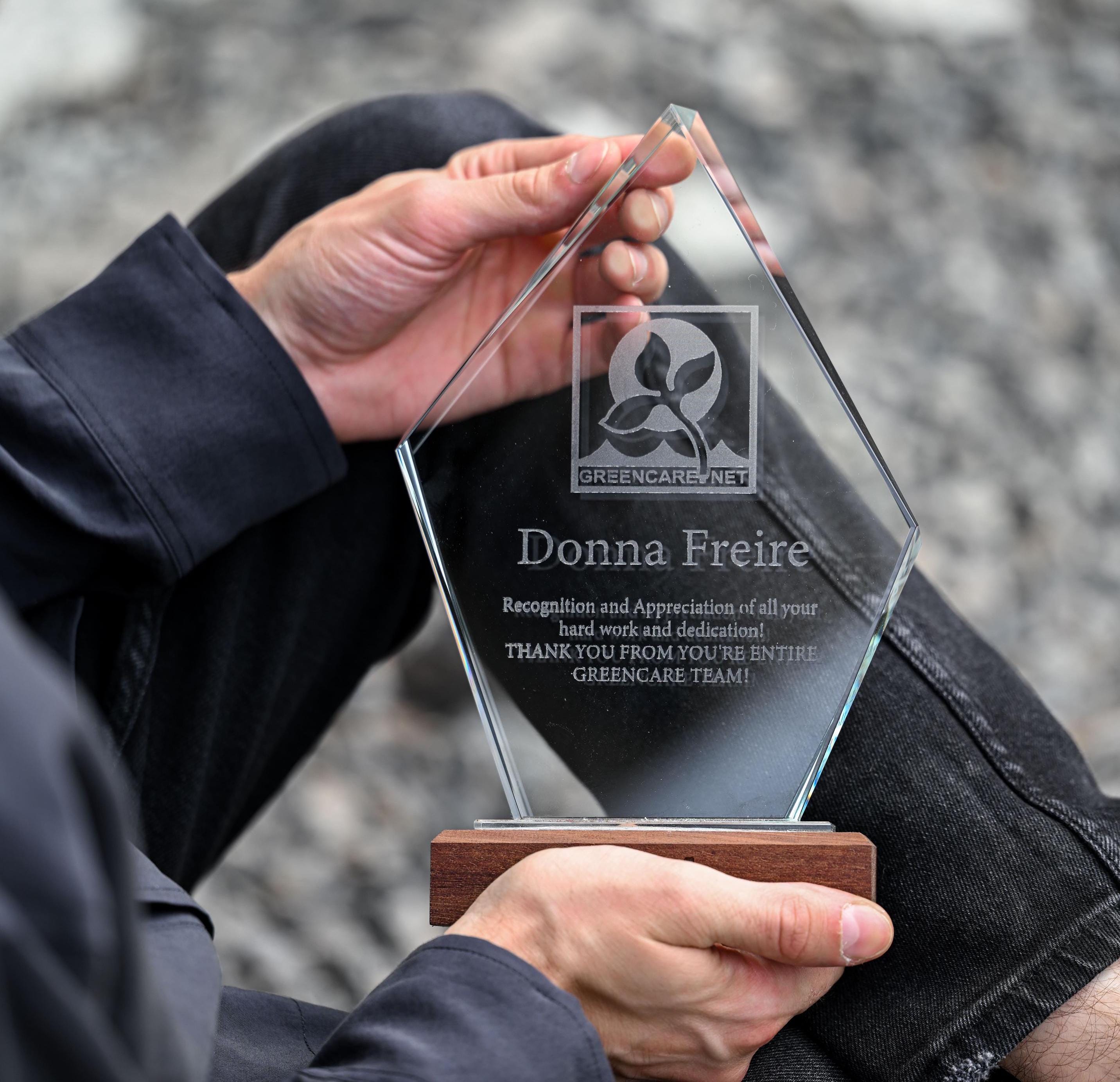 Glass award with glass base v3