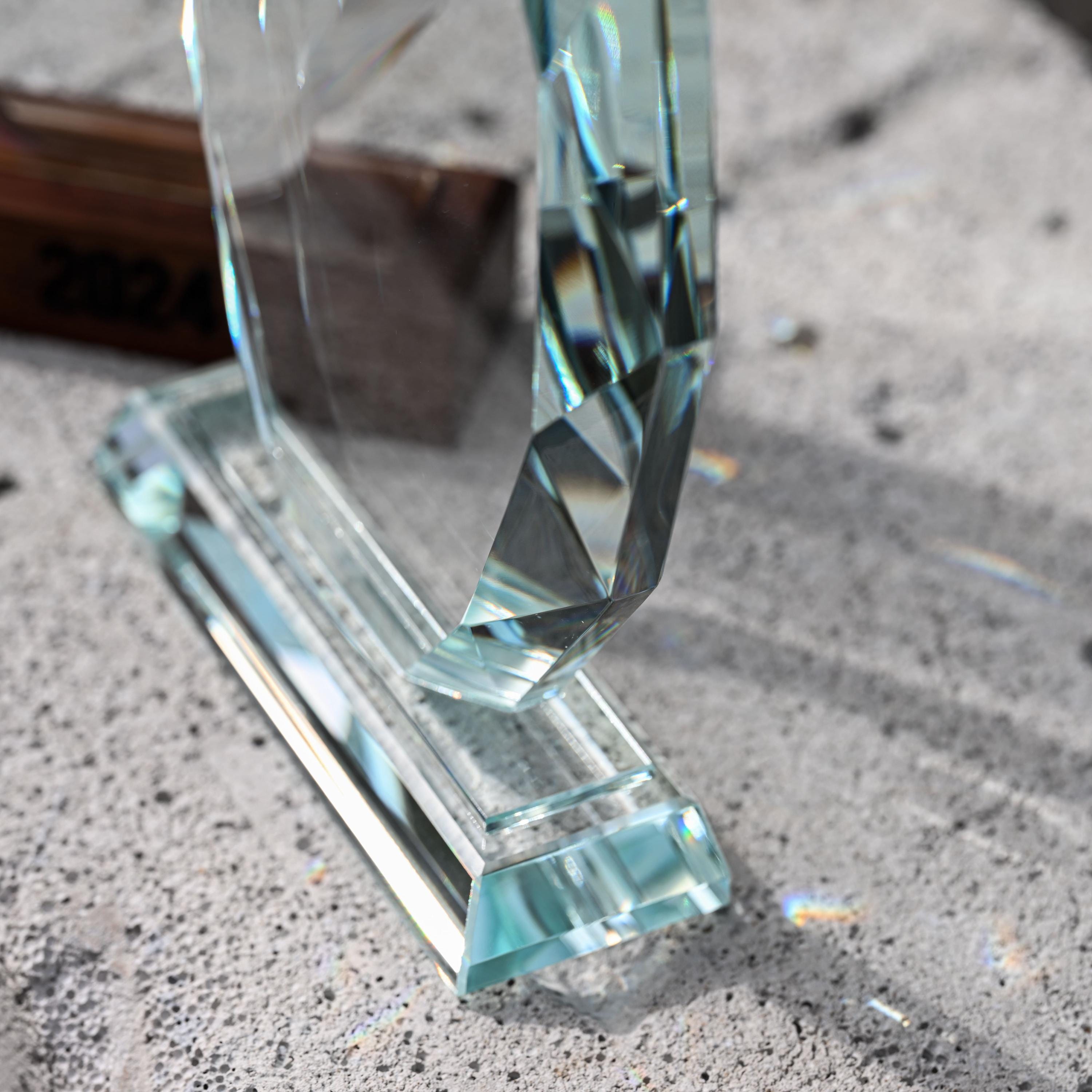 Glass award with glass base v1