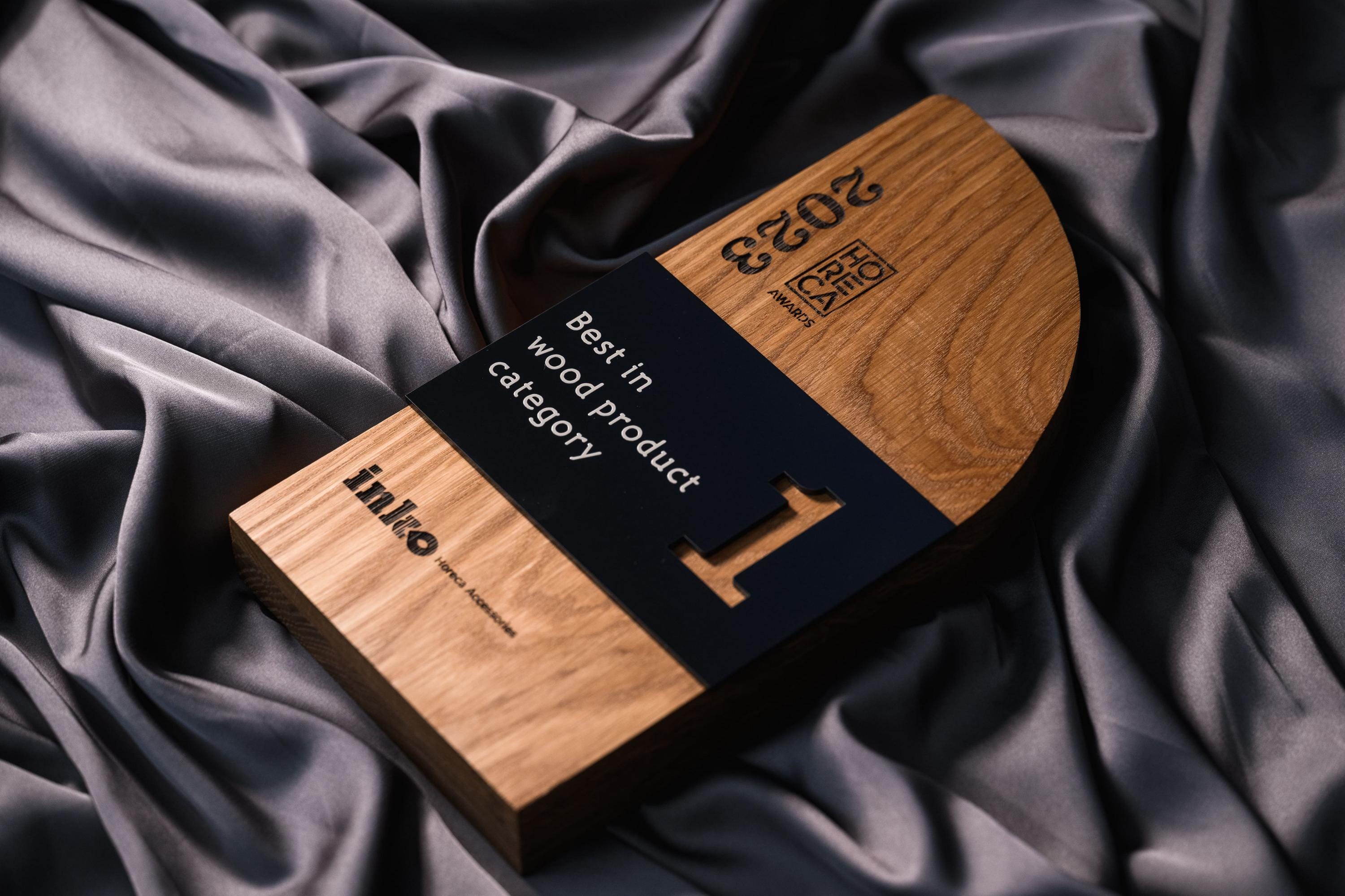 Wooden award with acrylic v4