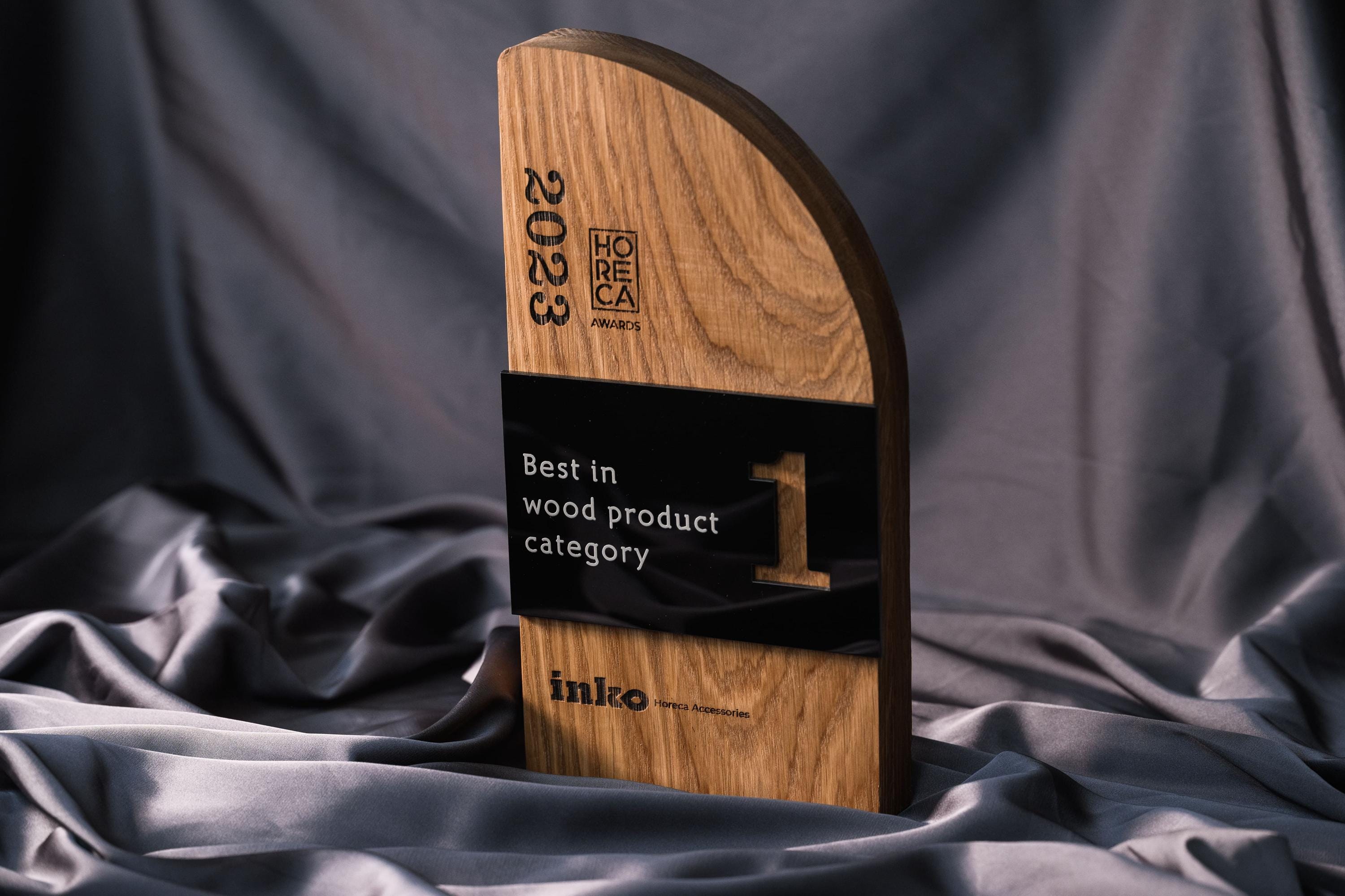 Wooden award with acrylic v4