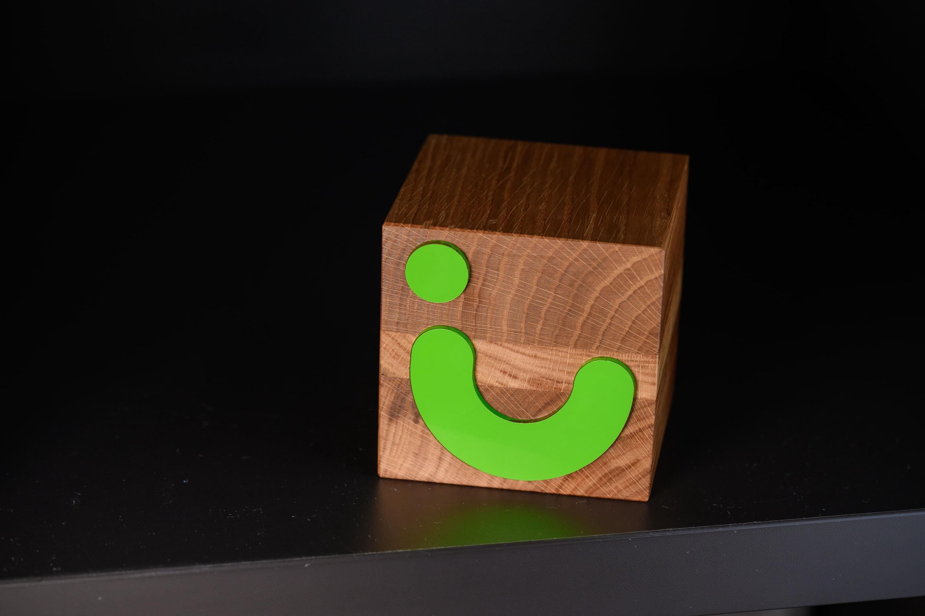 Wooden award “Cube”