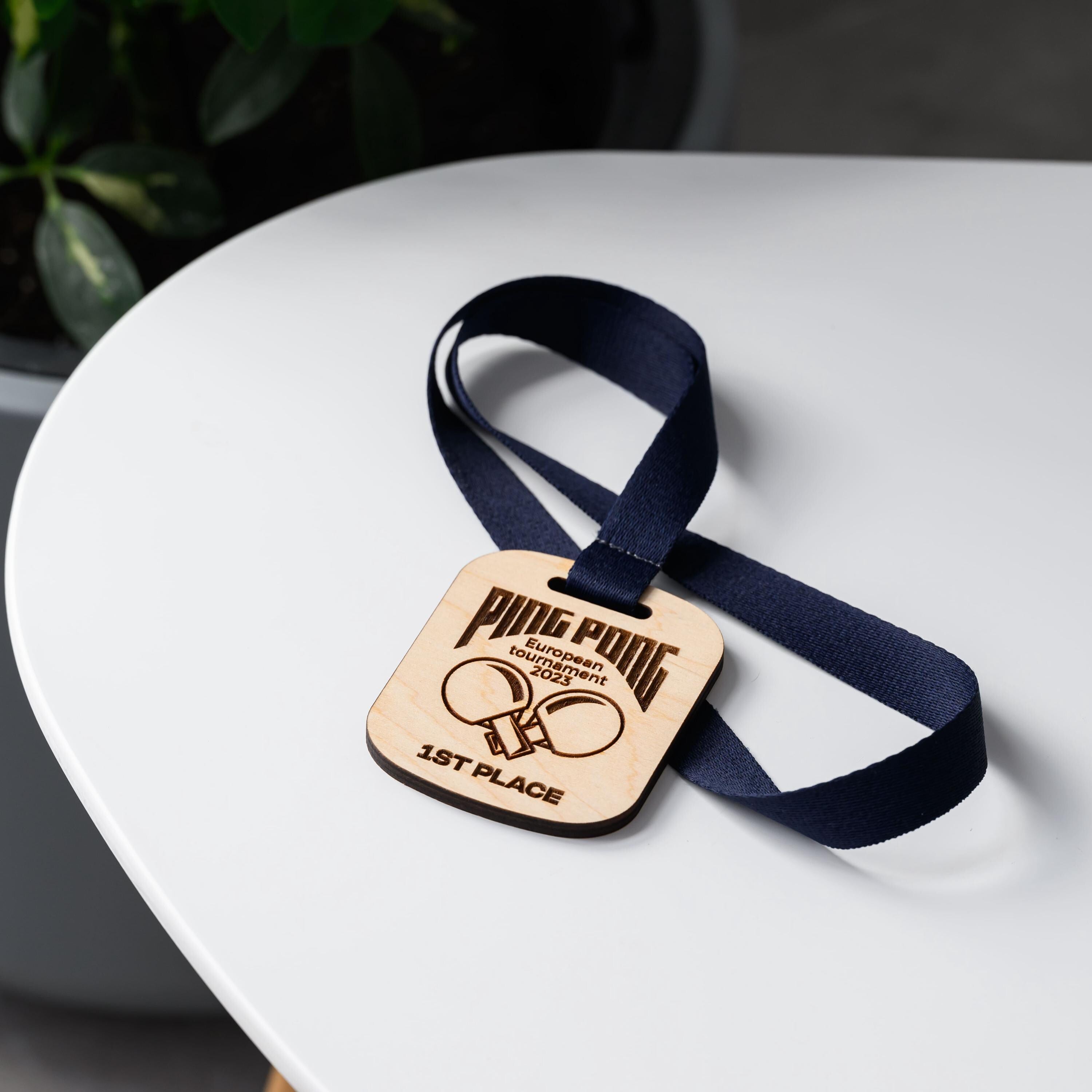 Plywood medal