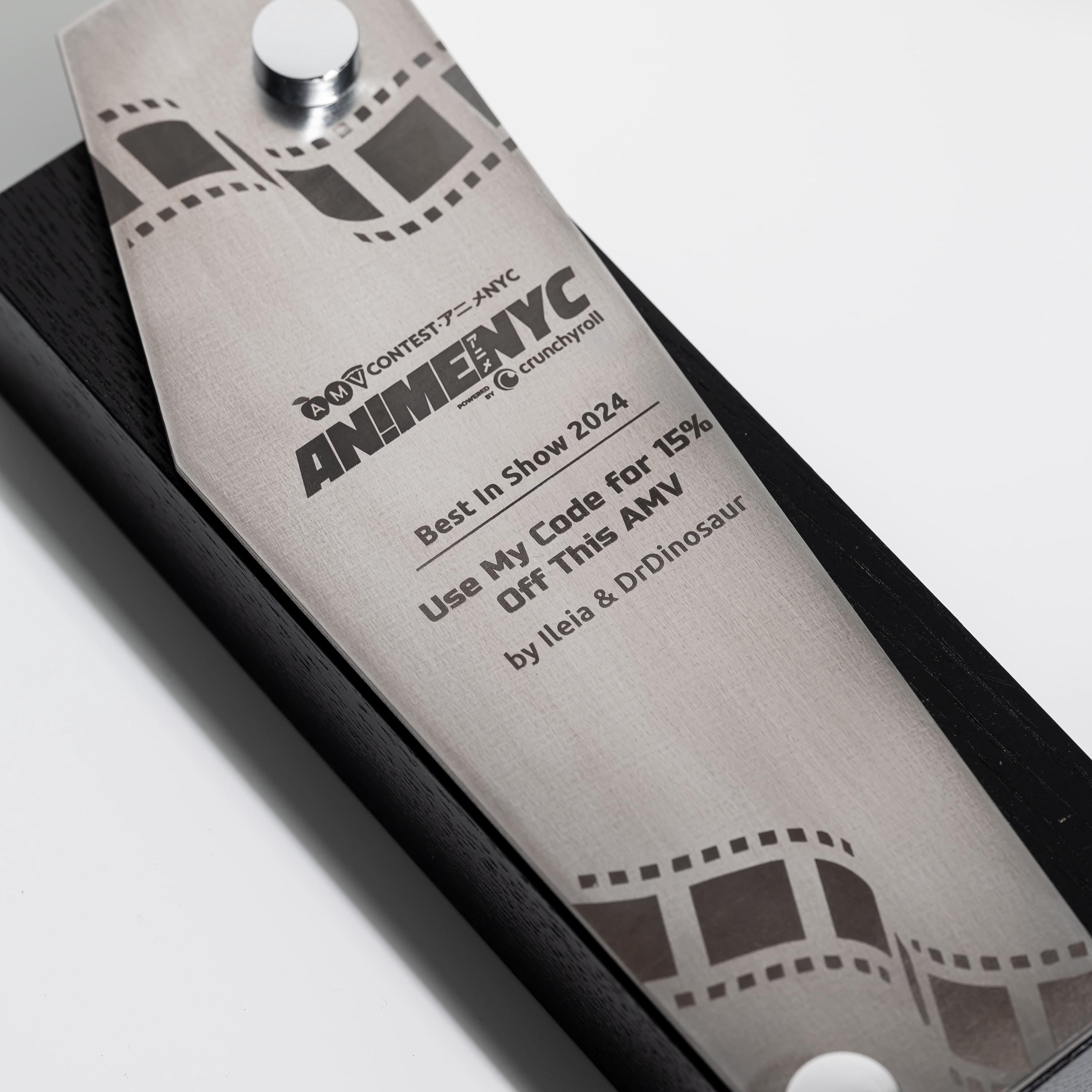 Wooden award with metal v6