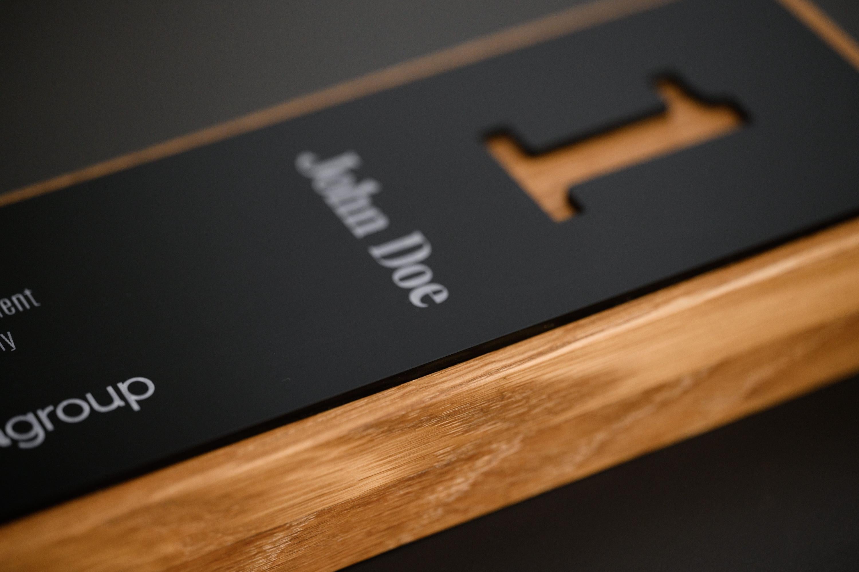 Wooden award with acrylic v7
