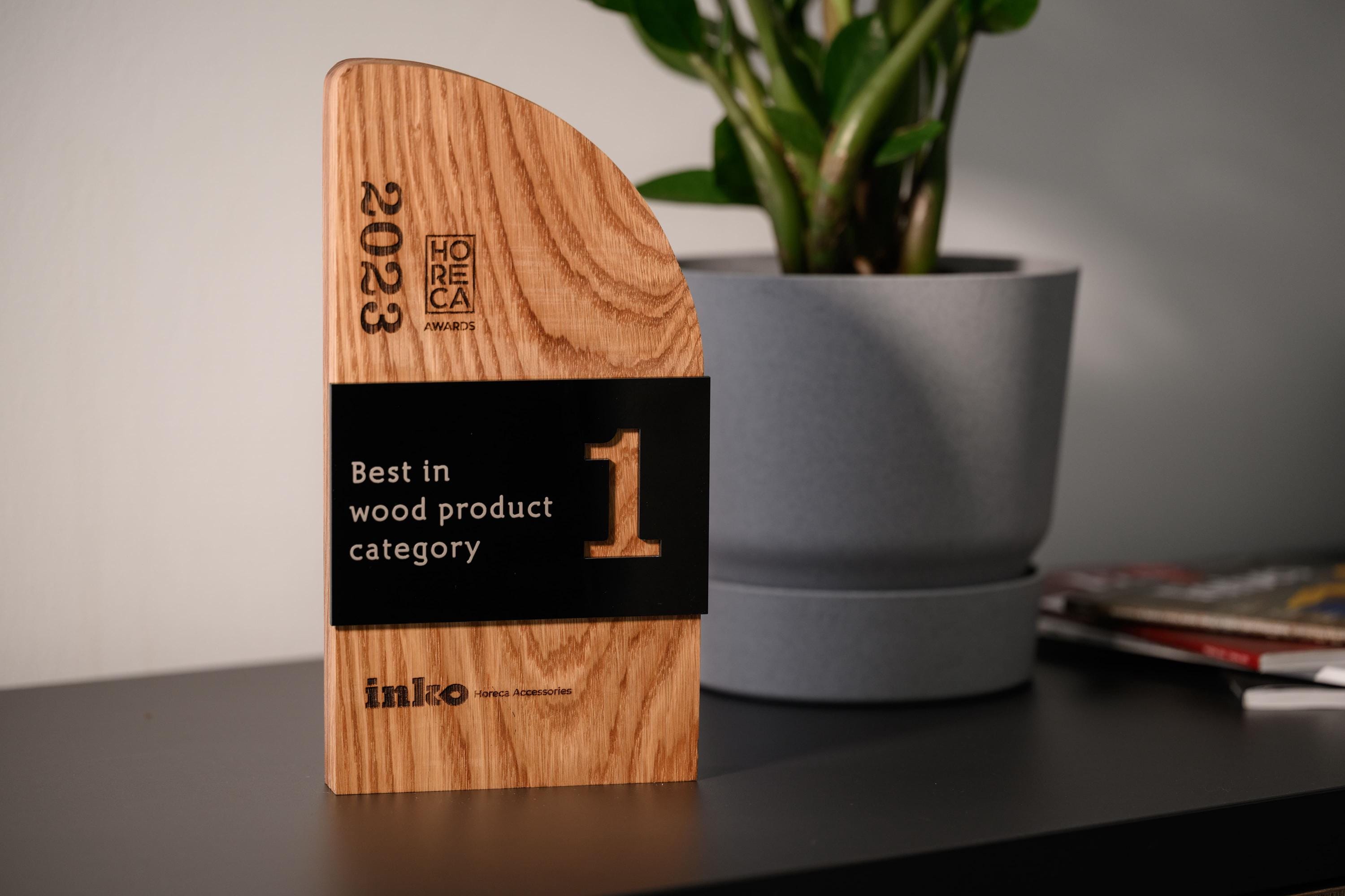 Wooden award with acrylic v4