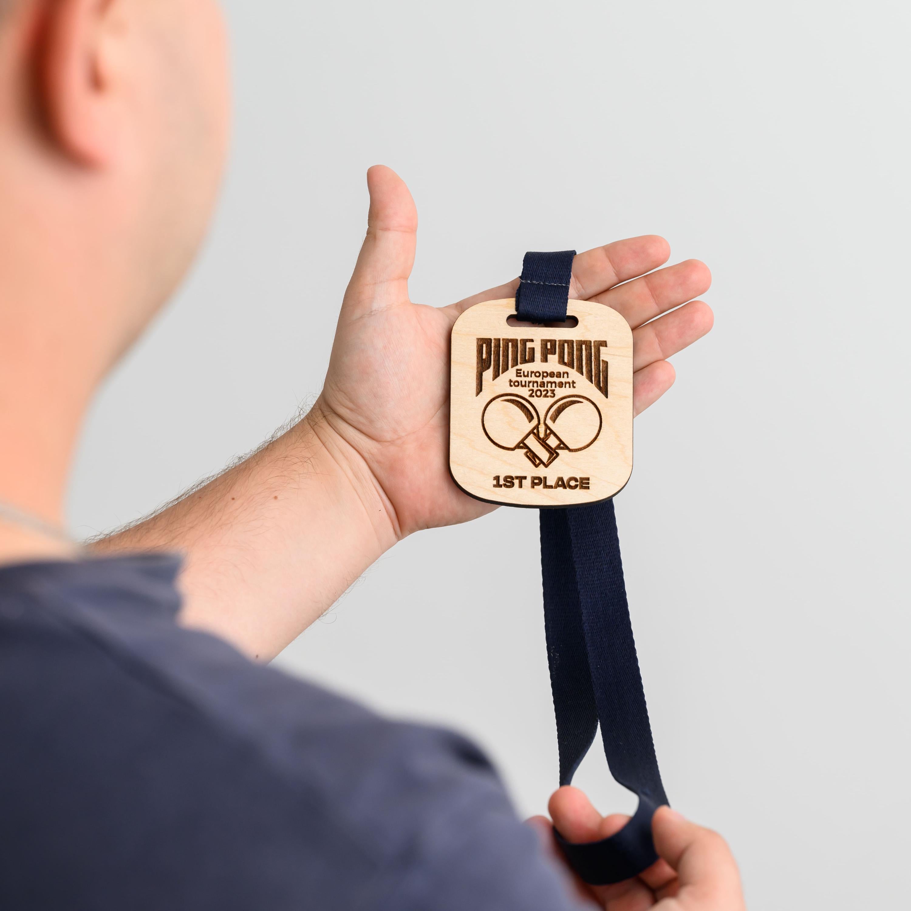 Plywood medal