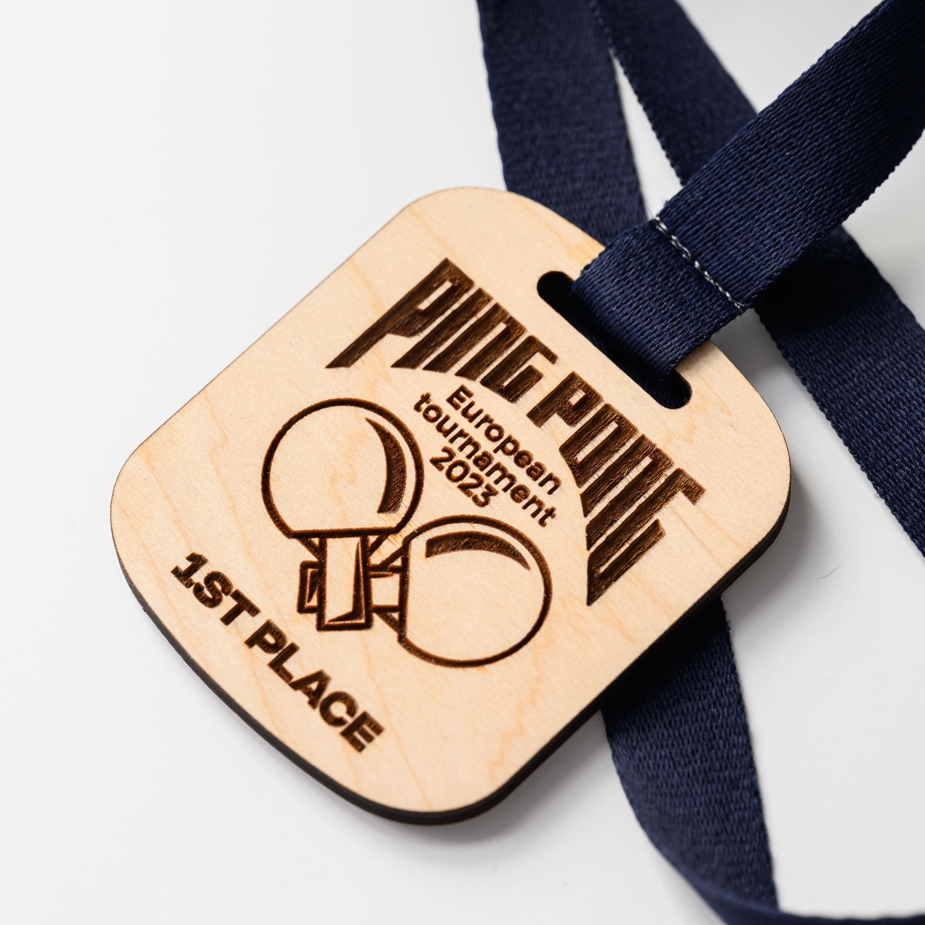 Plywood medal