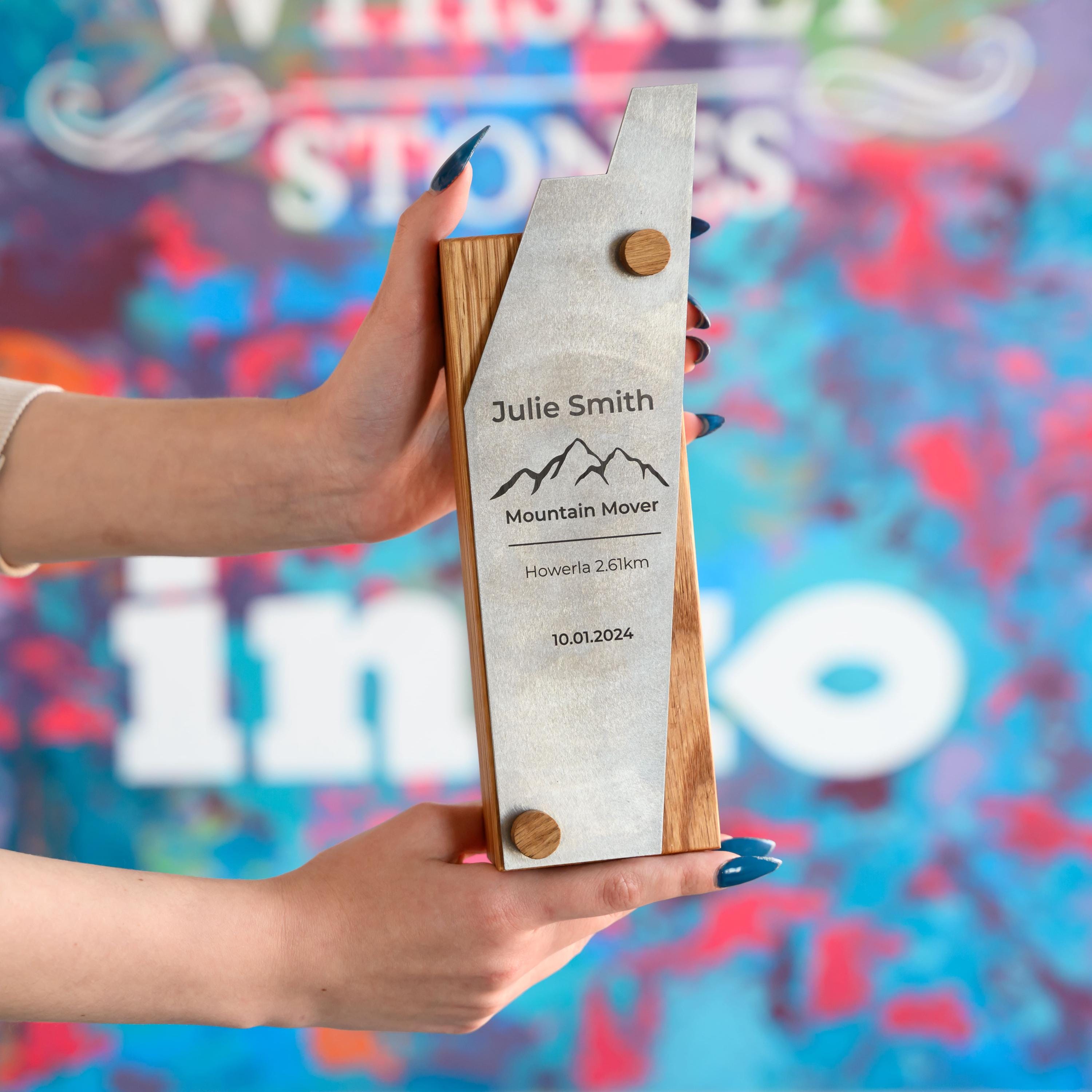 Wooden award with metal v6
