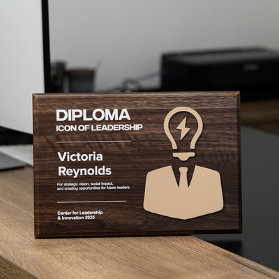 High-end recognition plaque award for solemn ceremonies.